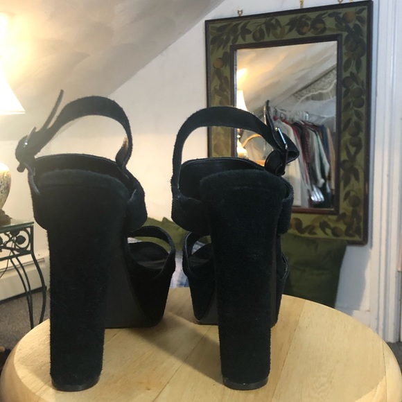 Steve Madden suede heels. - Picture 2 of 4